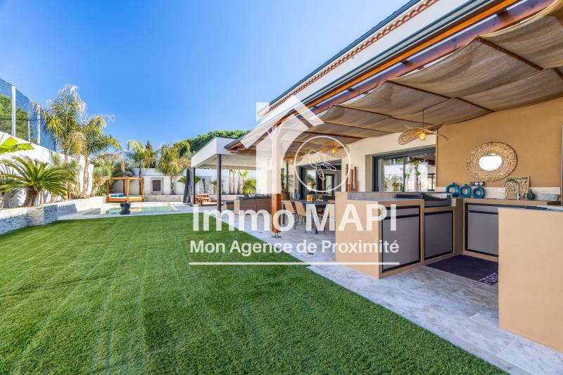 Grande maison contemporaine de 240m² sur terrain de 710m² avec piscine à Lattes