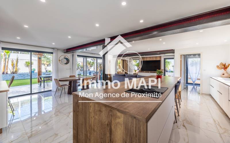 Grande maison contemporaine de 240m² sur terrain de 710m² avec piscine à Lattes