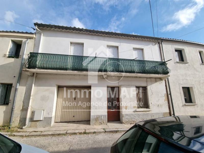Vente grande maison familiale de 140 m² avec 4 chambres, garage 30 m², cour privative et terrasse, à rénover, centre-ville de Montpellier, proche tramway Voltaire.